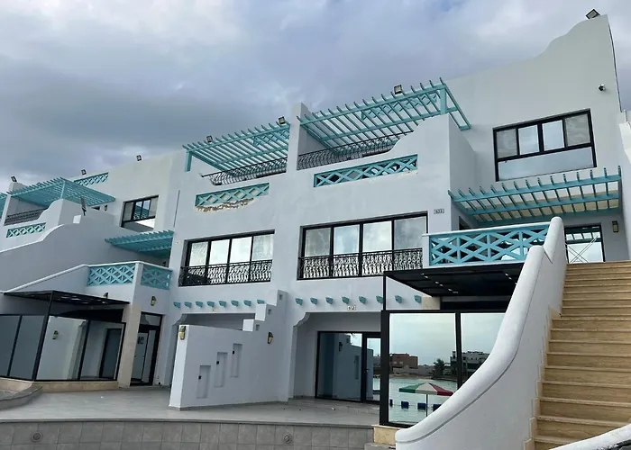 درة العروس منتجع البرادايس Lavontaine